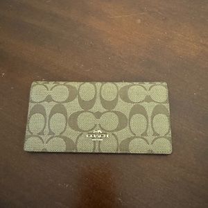 Like new coach checkbook